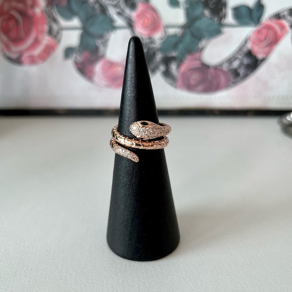 Crystal Micro-Inlaid Spiral Adjustable Rose Gold Snake Ring